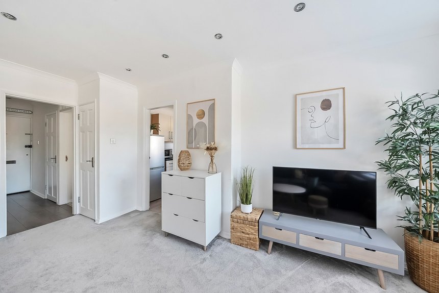 for sale home farm court london 54836 - Gibbs Gillespie