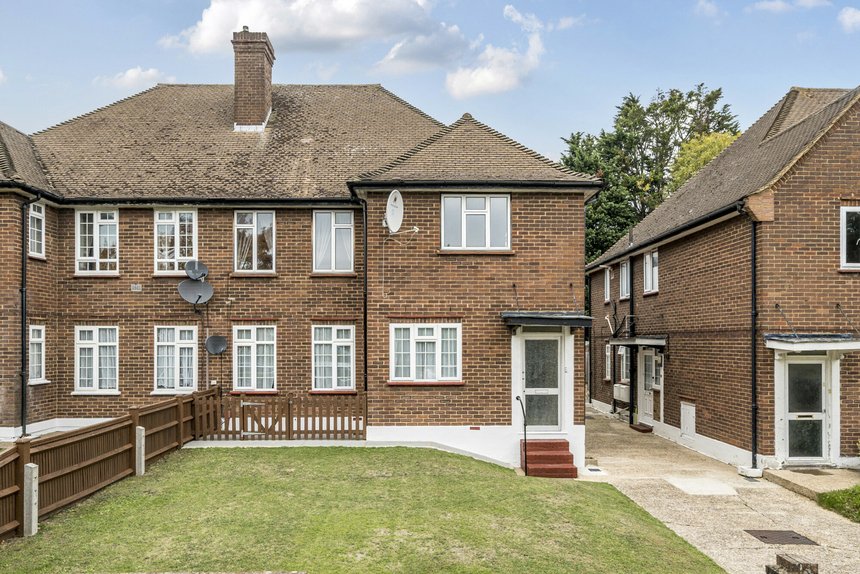 for sale tolcarne drive london 54965 - Gibbs Gillespie