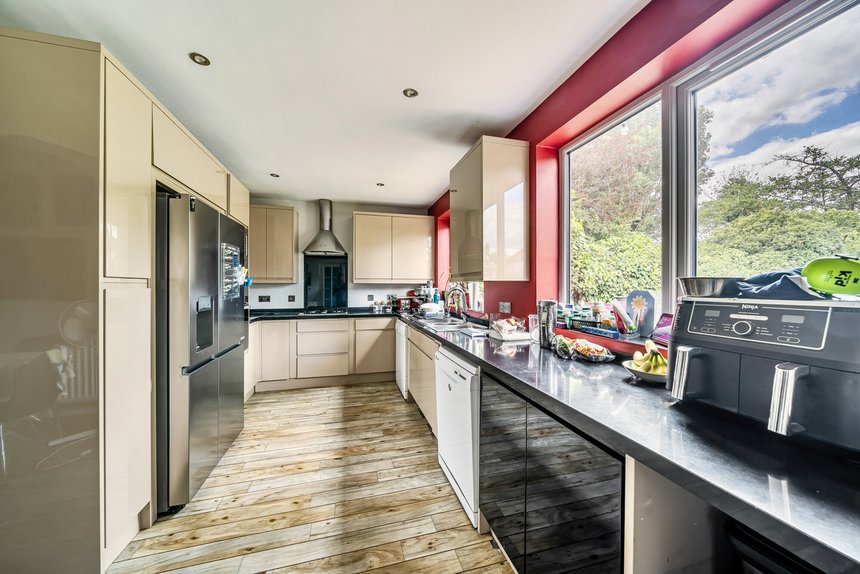 sold orchard drive london 55032 - Gibbs Gillespie