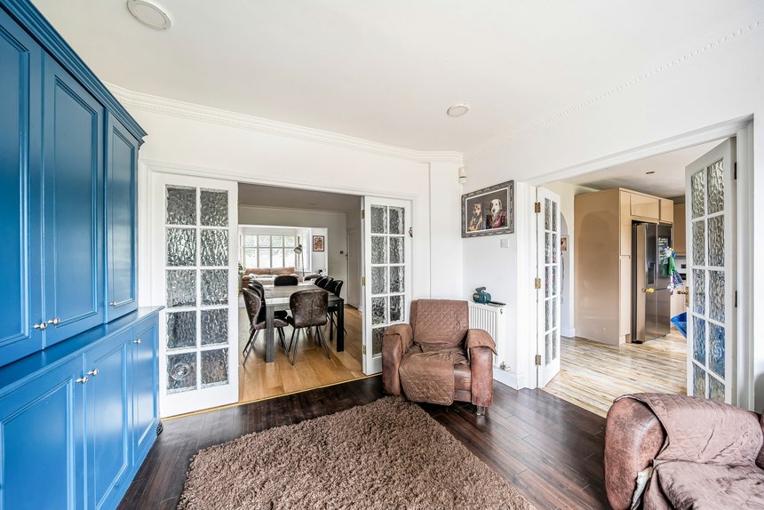 sold orchard drive london 55032 - Gibbs Gillespie