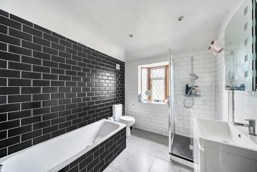 sold orchard drive london 55032 - Gibbs Gillespie