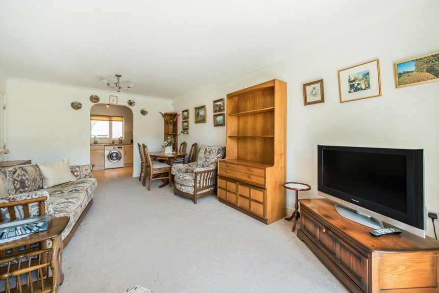 under offer chairmans walk london 55037 - Gibbs Gillespie