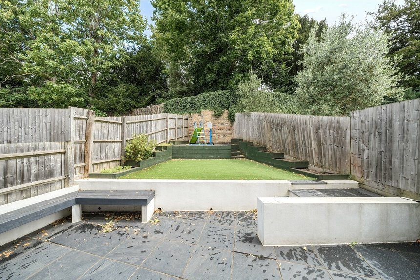 for sale partridge close london 55104 - Gibbs Gillespie