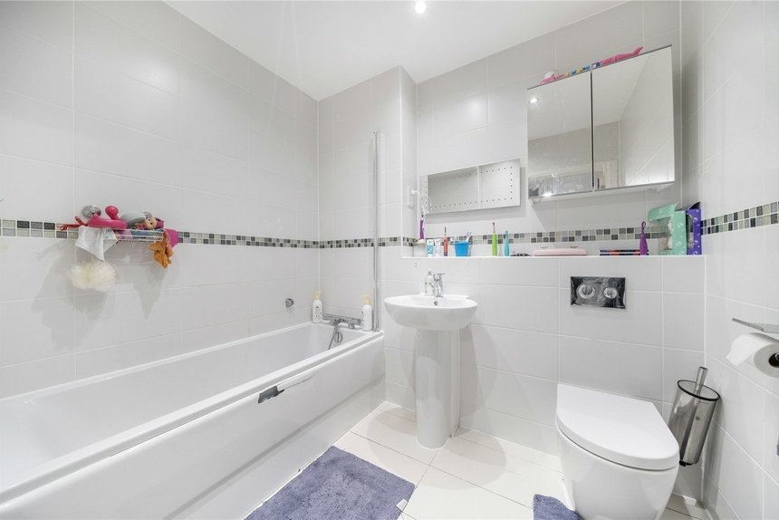 for sale partridge close london 55104 - Gibbs Gillespie