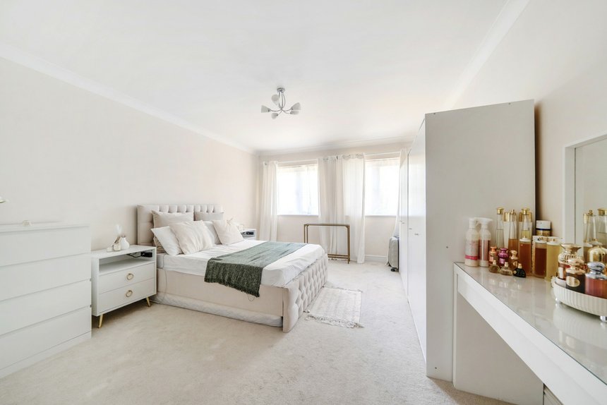 for sale longcrofte road london 55284 - Gibbs Gillespie