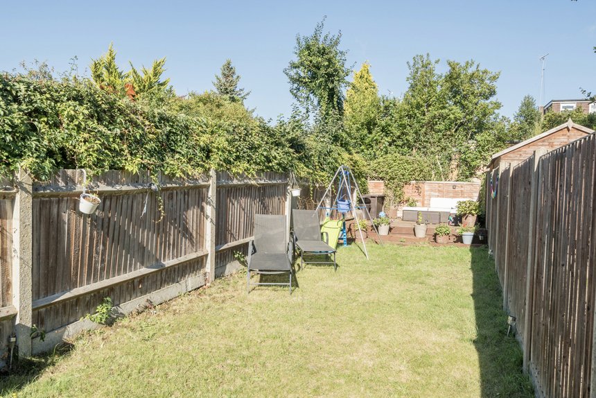 under offer middleton road london 55456 - Gibbs Gillespie