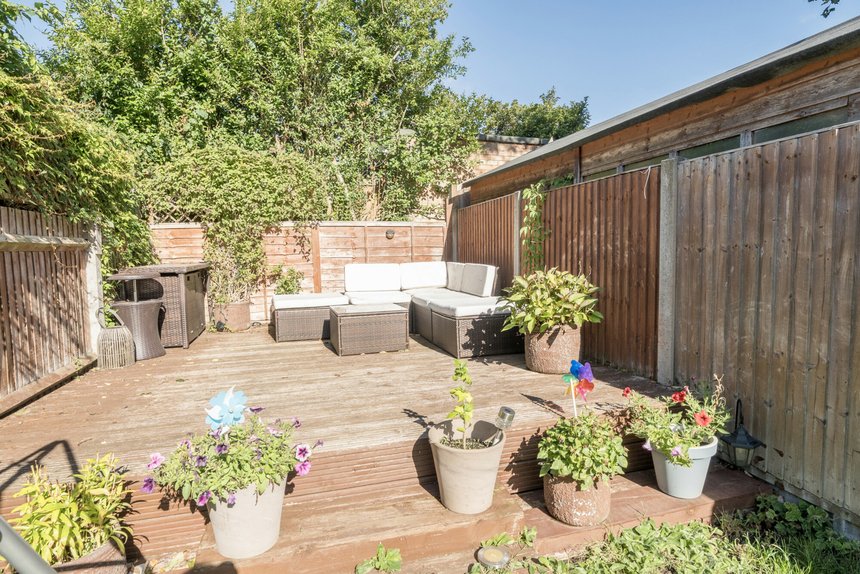 under offer middleton road london 55456 - Gibbs Gillespie