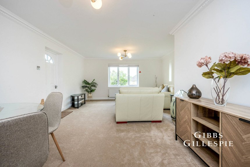 let the avenue london 55569 - Gibbs Gillespie