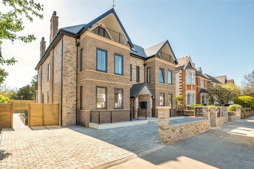 to let creswick road london 55609 - Gibbs Gillespie
