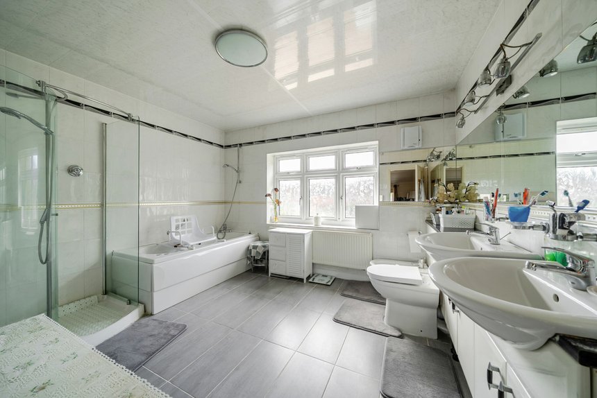 sold moorfield road london 55762 - Gibbs Gillespie