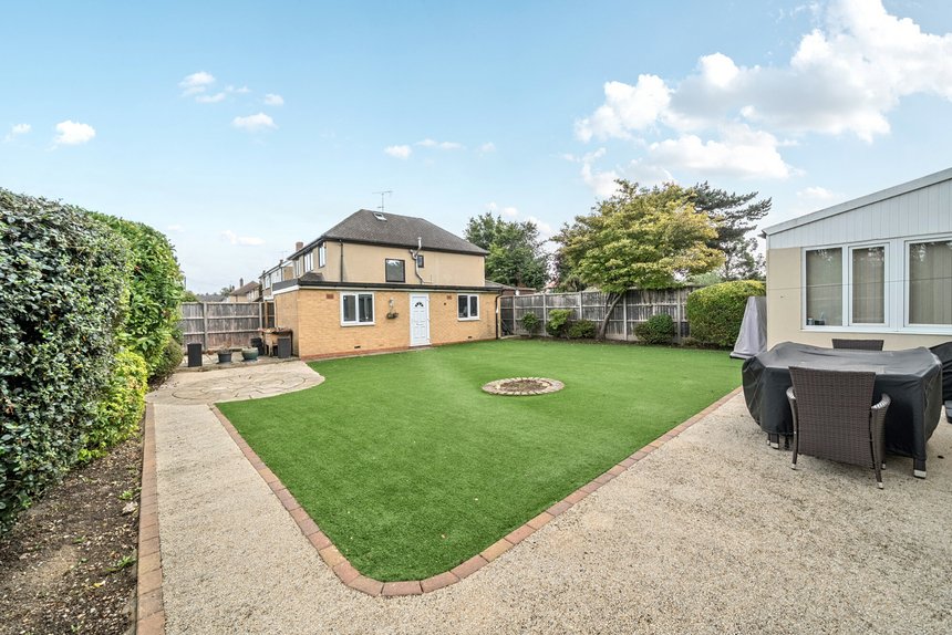 sold moorfield road london 55762 - Gibbs Gillespie