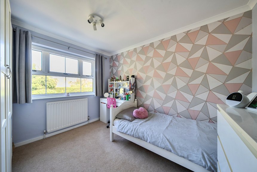 for sale windmill drive london 57097 - Gibbs Gillespie