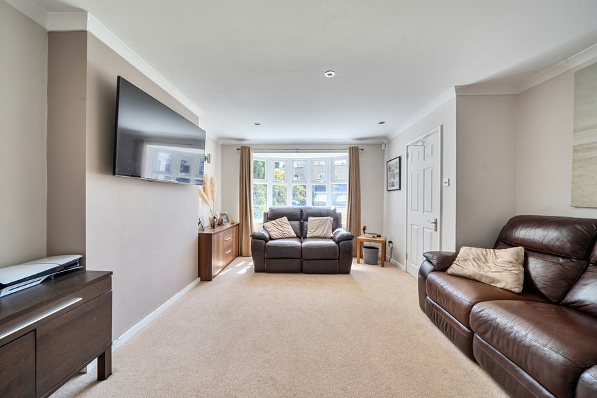 for sale windmill drive london 57097 - Gibbs Gillespie