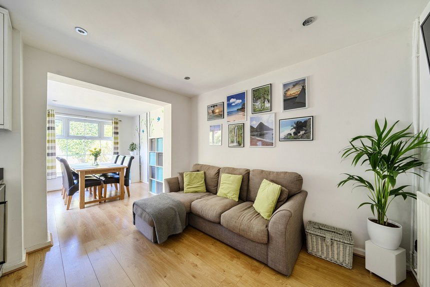 for sale windmill drive london 57097 - Gibbs Gillespie