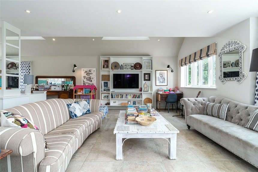 let blackpond lane london 57380 - Gibbs Gillespie