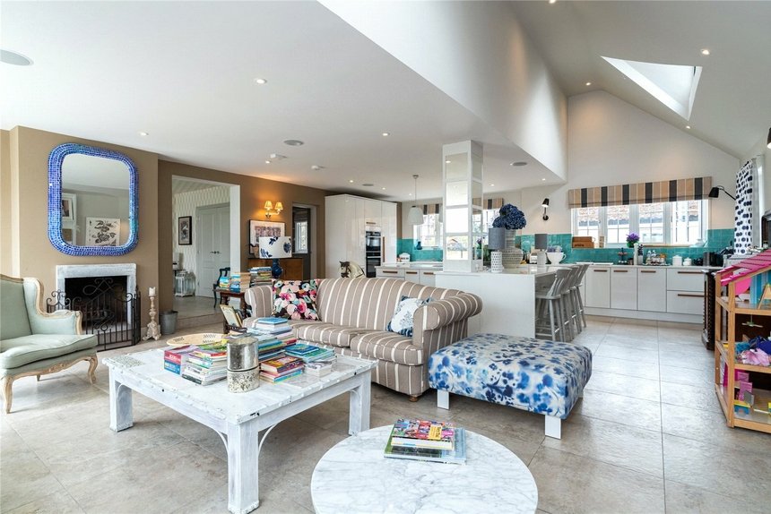 let blackpond lane london 57380 - Gibbs Gillespie