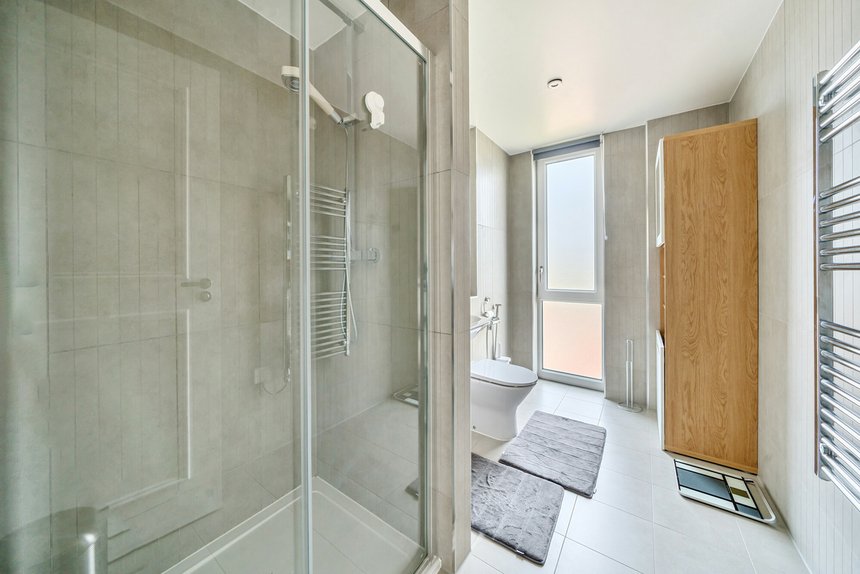 under offer high street london 57409 - Gibbs Gillespie