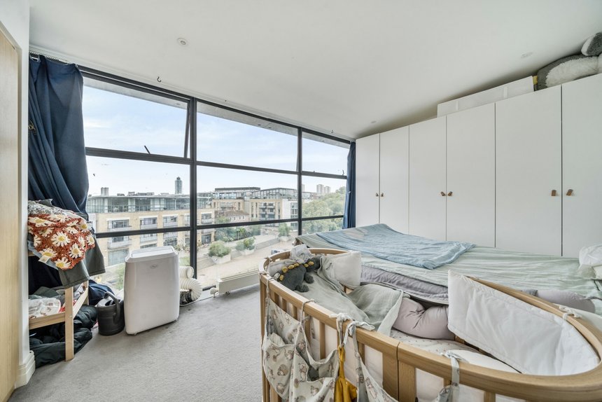 under offer point wharf lane london 57432 - Gibbs Gillespie