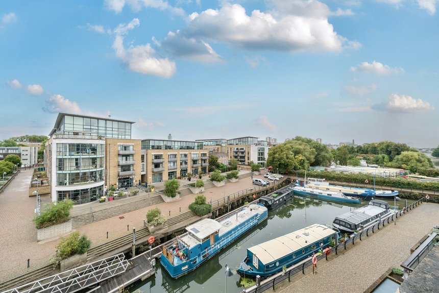under offer point wharf lane london 57432 - Gibbs Gillespie