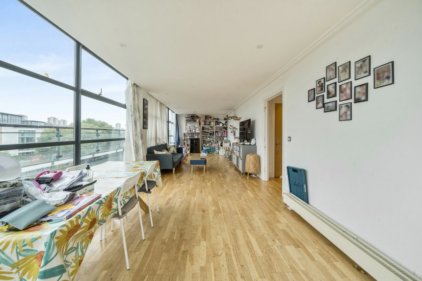 under offer point wharf lane london 57432 - Gibbs Gillespie
