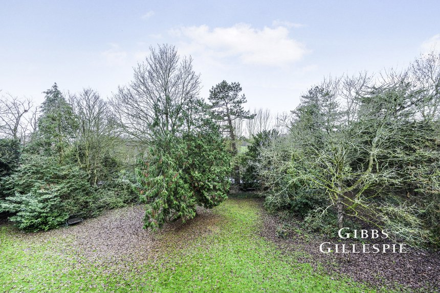 to let leaf close london 57469 - Gibbs Gillespie