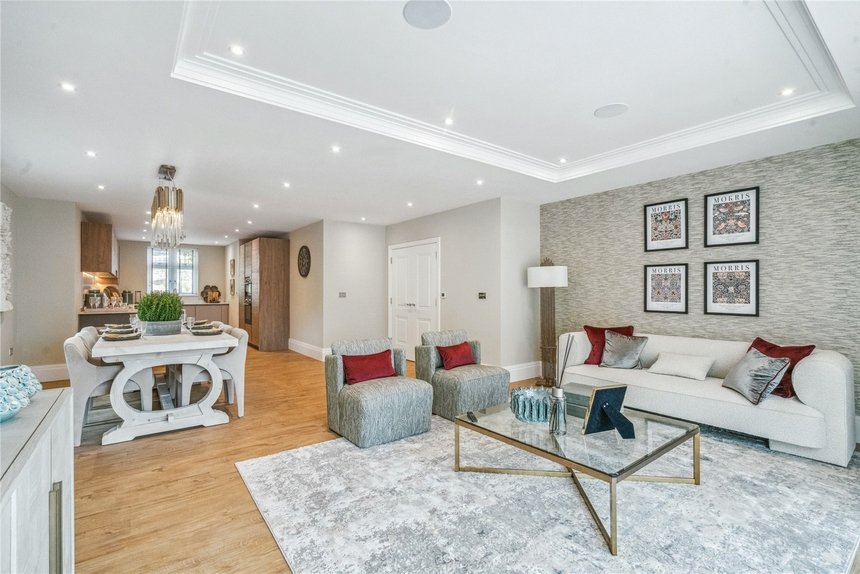 under offer the radford london 57660 - Gibbs Gillespie