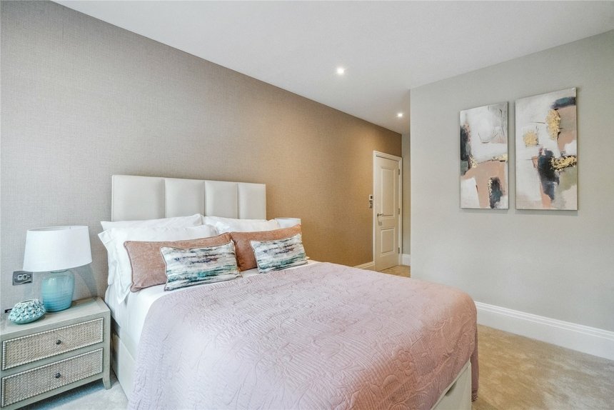 under offer the radford london 57660 - Gibbs Gillespie