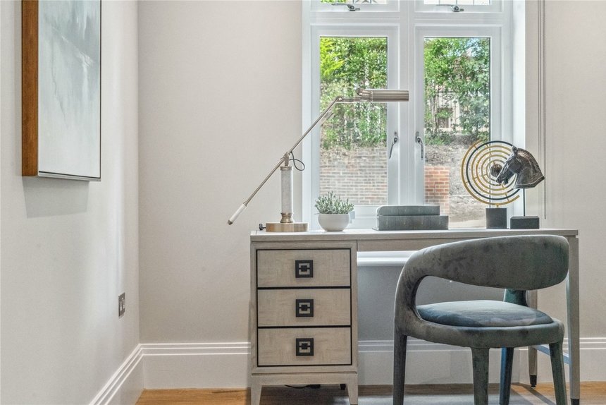 under offer the radford london 57660 - Gibbs Gillespie