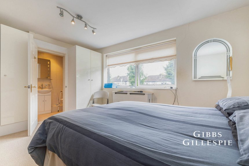 let stonegrove london 57756 - Gibbs Gillespie