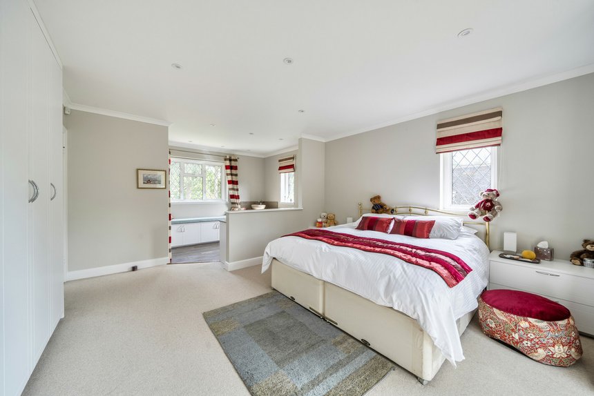 for sale copthorne road london 57772 - Gibbs Gillespie