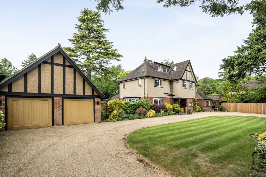 for sale copthorne road london 57772 - Gibbs Gillespie