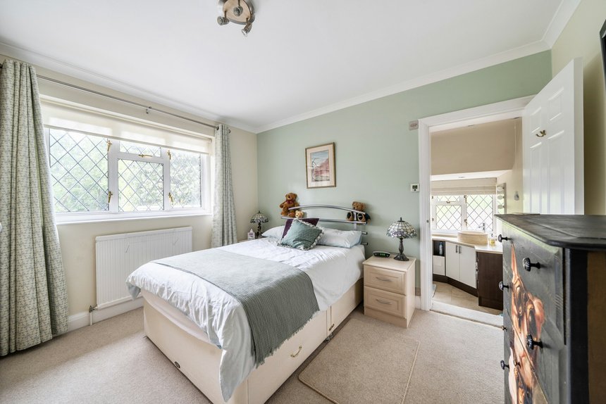 for sale copthorne road london 57772 - Gibbs Gillespie