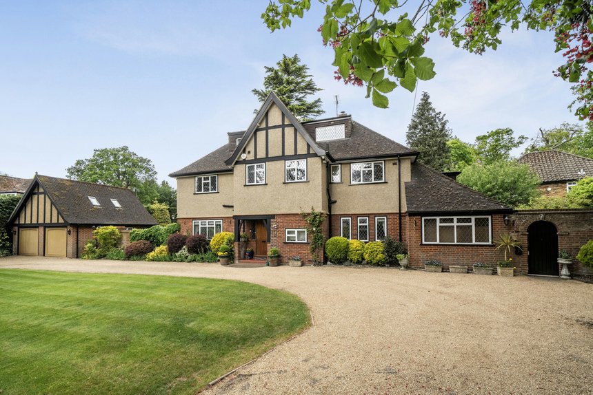 for sale copthorne road london 57772 - Gibbs Gillespie