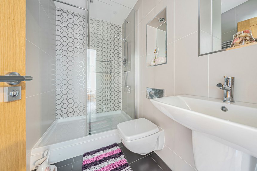 for sale merry hill road london 57957 - Gibbs Gillespie