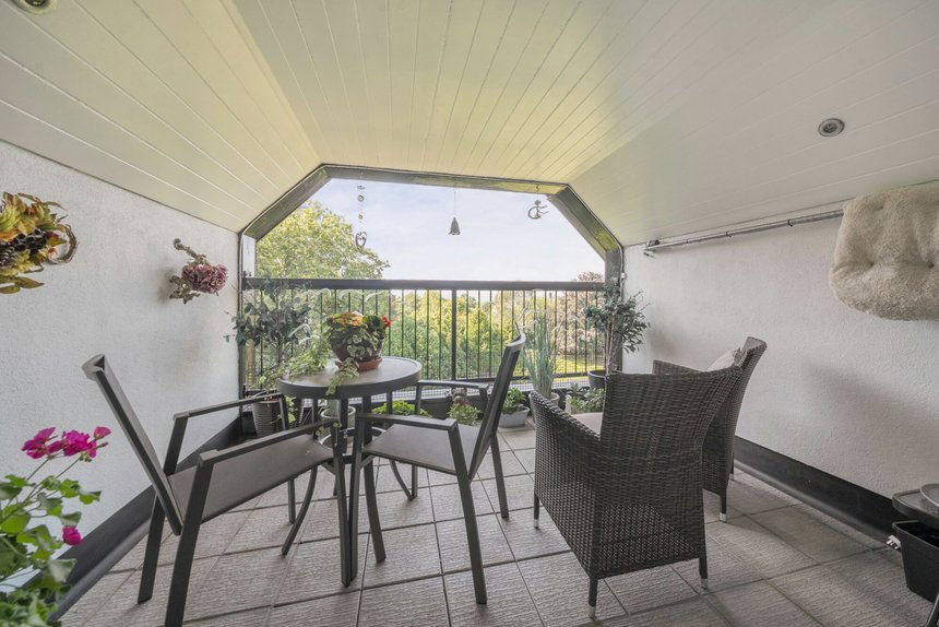 for sale merry hill road london 57957 - Gibbs Gillespie