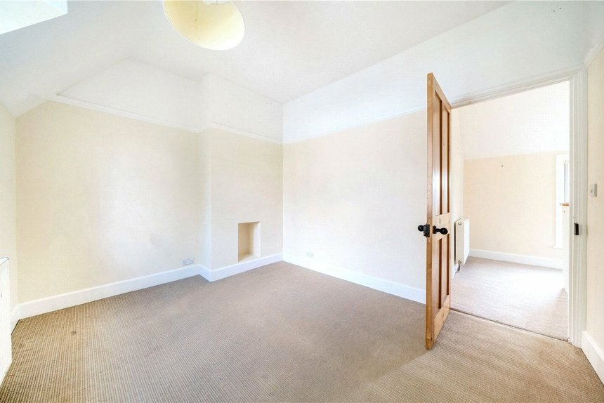 let fowlers walk london 58114 - Gibbs Gillespie