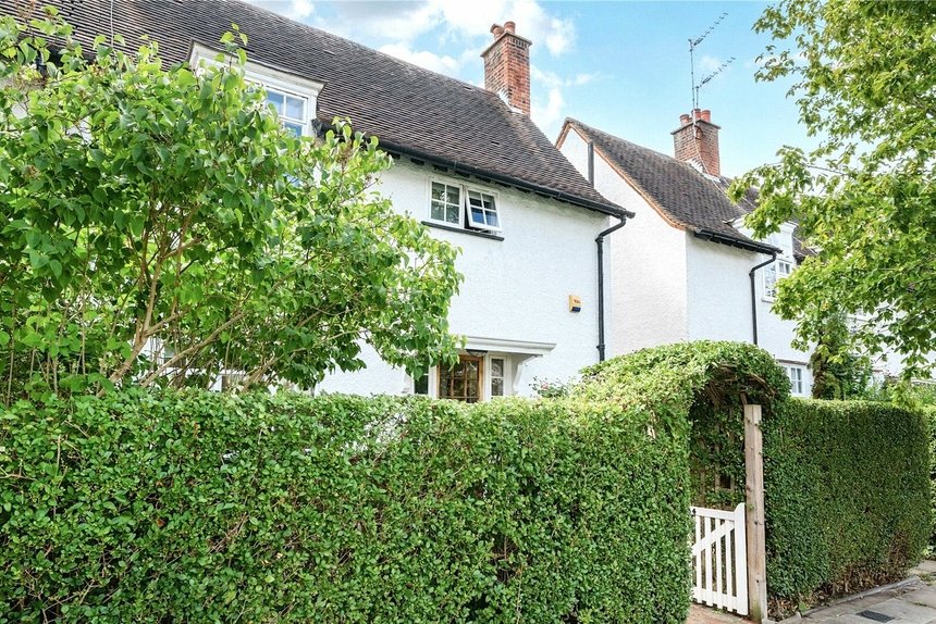 let fowlers walk london 58114 - Gibbs Gillespie