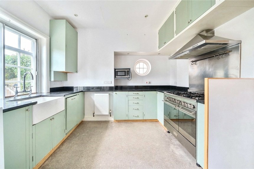 let fowlers walk london 58114 - Gibbs Gillespie