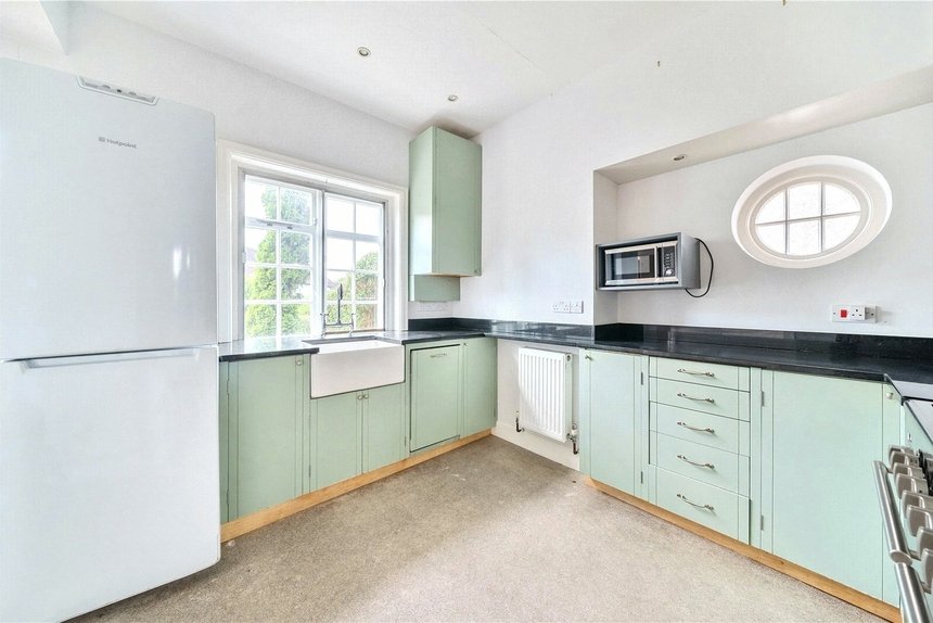 let fowlers walk london 58114 - Gibbs Gillespie