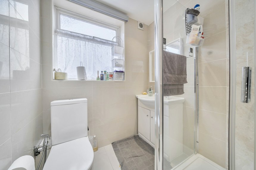 under offer manor avenue london 58162 - Gibbs Gillespie