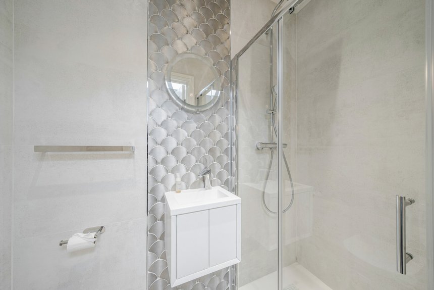 for sale sylvia avenue london 58391 - Gibbs Gillespie