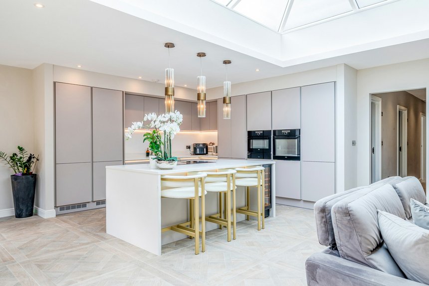 for sale sylvia avenue london 58391 - Gibbs Gillespie