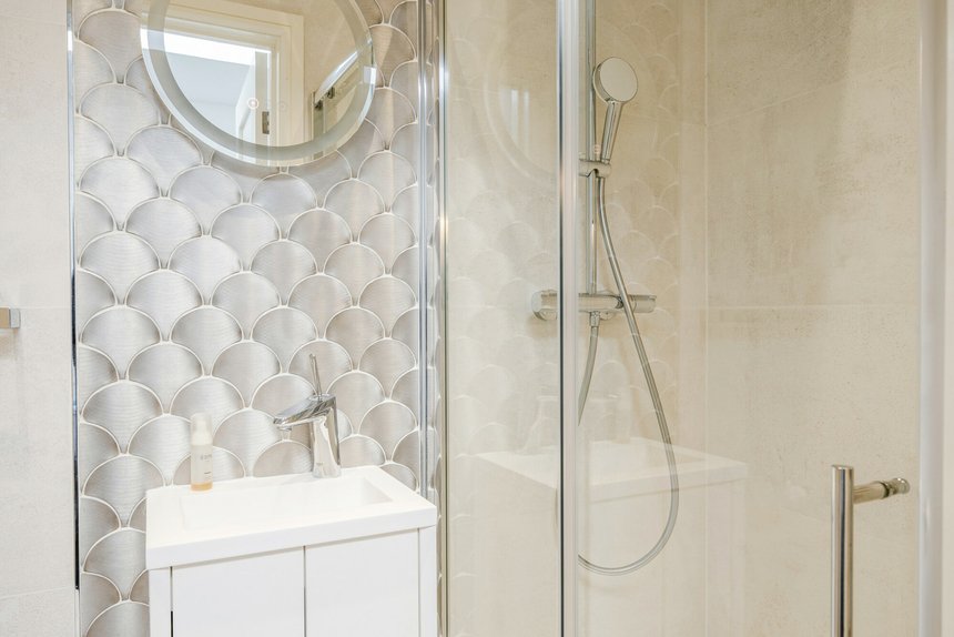 for sale sylvia avenue london 58391 - Gibbs Gillespie