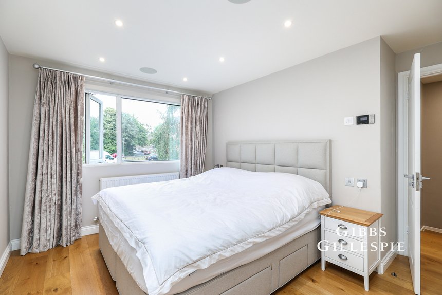 let agreed bridge place london 58654 - Gibbs Gillespie