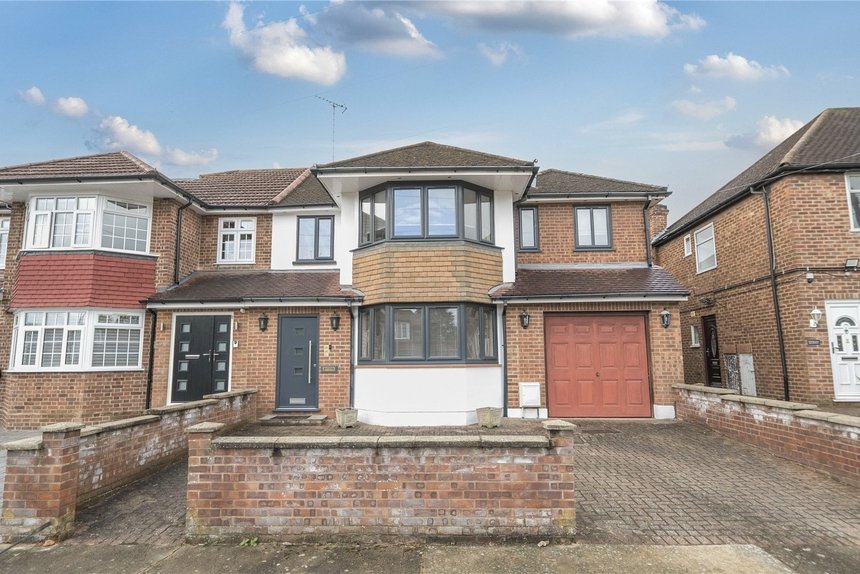 sold chartley avenue london 58674 - Gibbs Gillespie