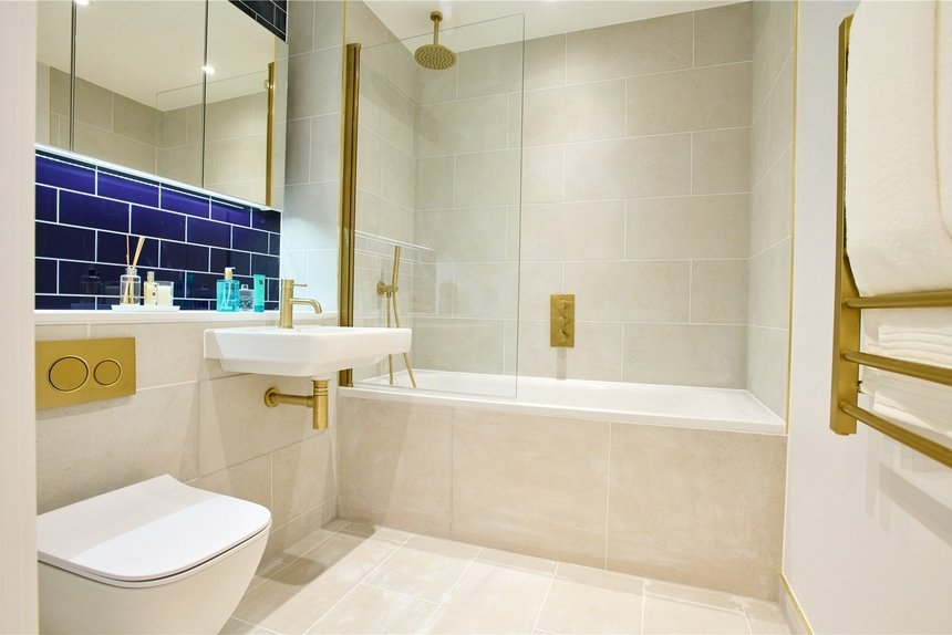 for sale fulton and fifth london 58724 - Gibbs Gillespie