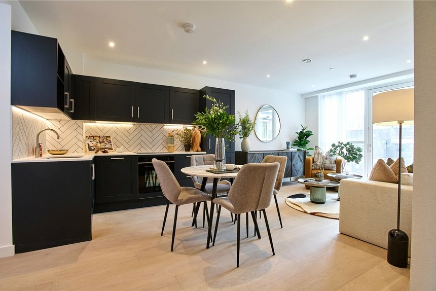 for sale fulton and fifth london 58727 - Gibbs Gillespie