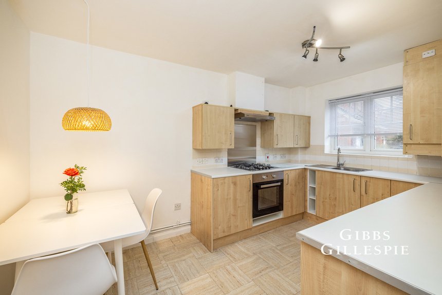 let firethorn close london 58836 - Gibbs Gillespie