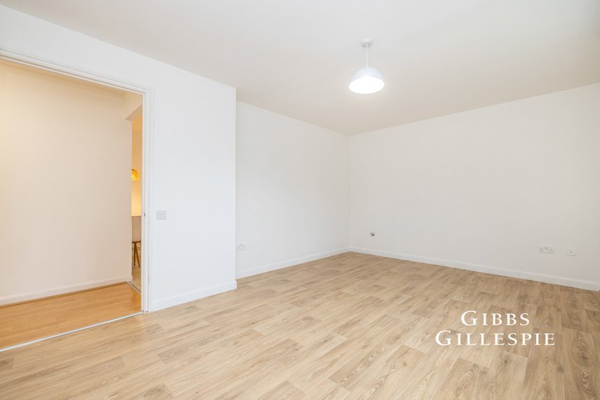 let firethorn close london 58836 - Gibbs Gillespie