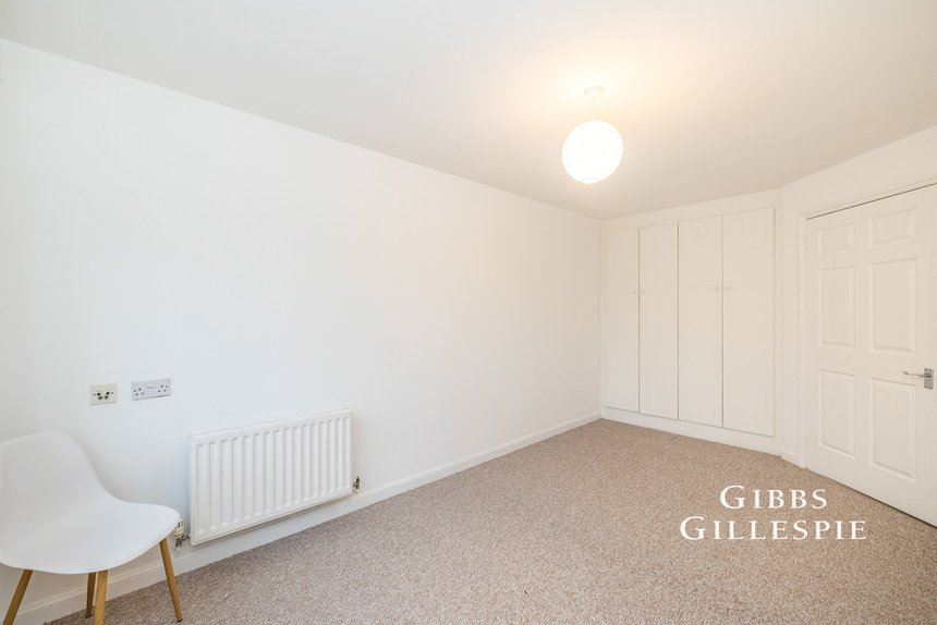let firethorn close london 58836 - Gibbs Gillespie